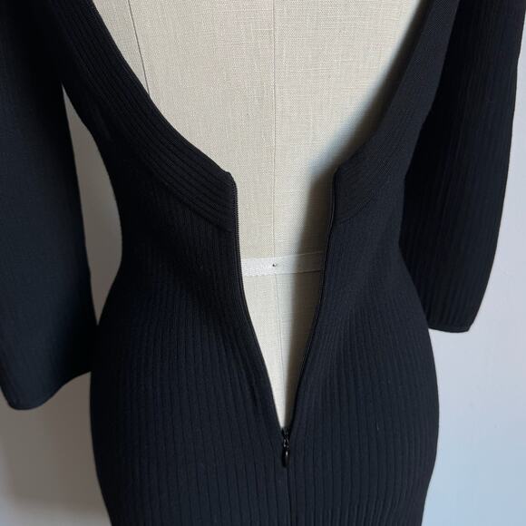 ALAÏA Black Ribbed Virgin Wool Little Black Dress - Picture 8 of 11